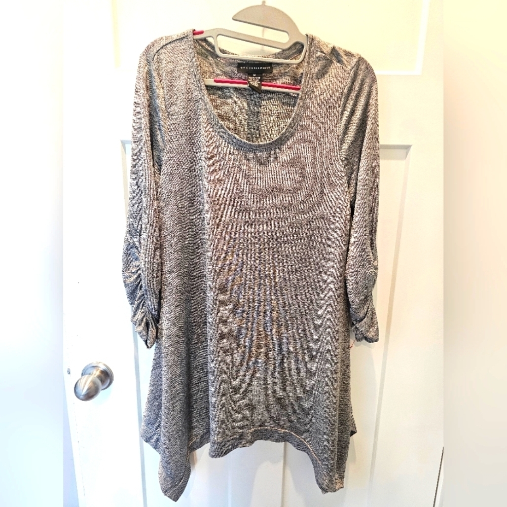 Grace Elements Gray Tunic Top M Asymmetrical Hem Ruched Sleeves Stretchy